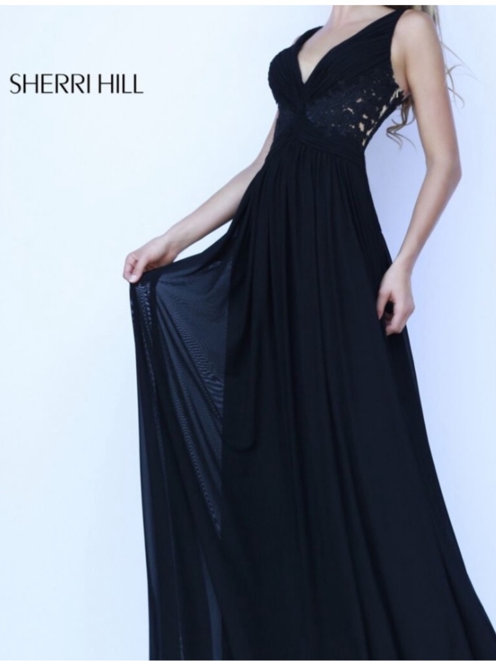 Sherri Hill 4 Long Black Lace Prom Formal gown